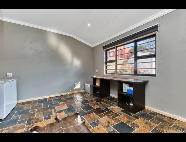4 BEDROOM HOUSE FOR SALE IN WILRO PARK